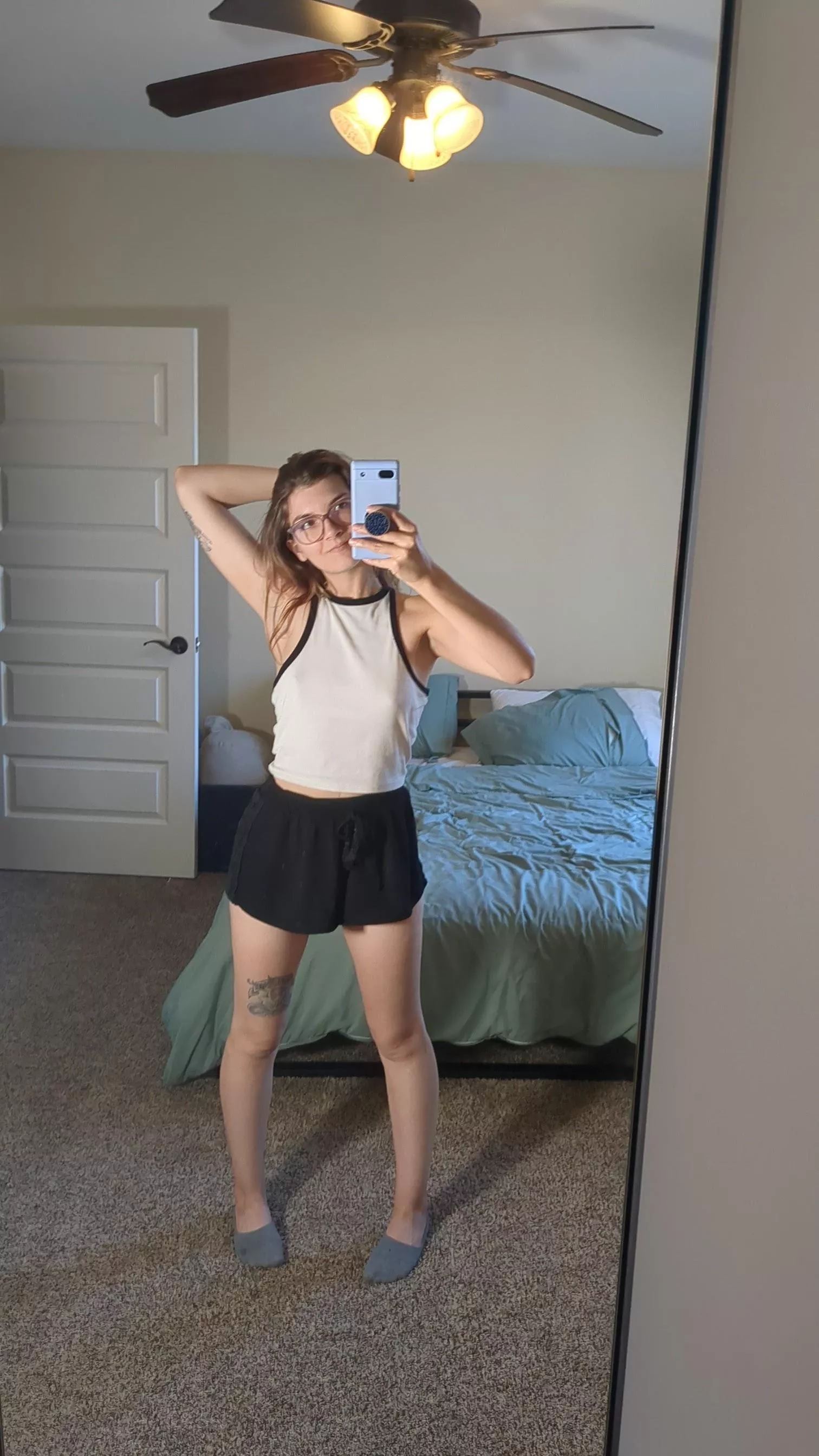 Here's my outfit for today ☺️ [F]