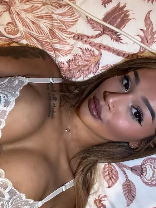 heyyy lovers of sexy selfies