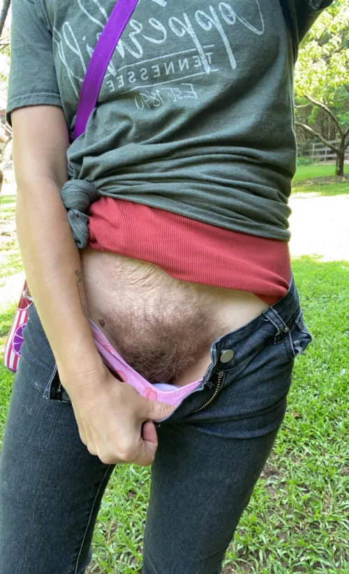 How would you react to a bush flash?? 😈