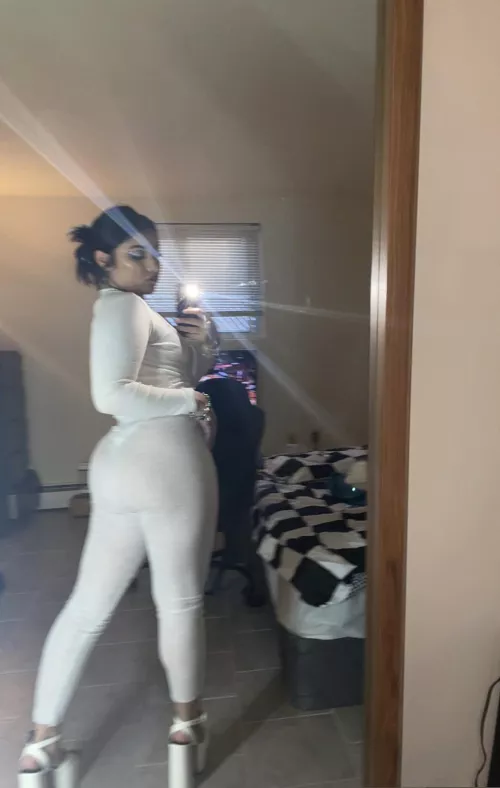 i live white men 🤭