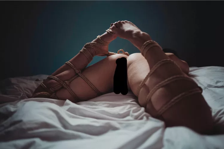 I mean….aren’t my legs so pretty all tied up?