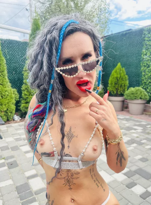 Showing off my sexy new ink