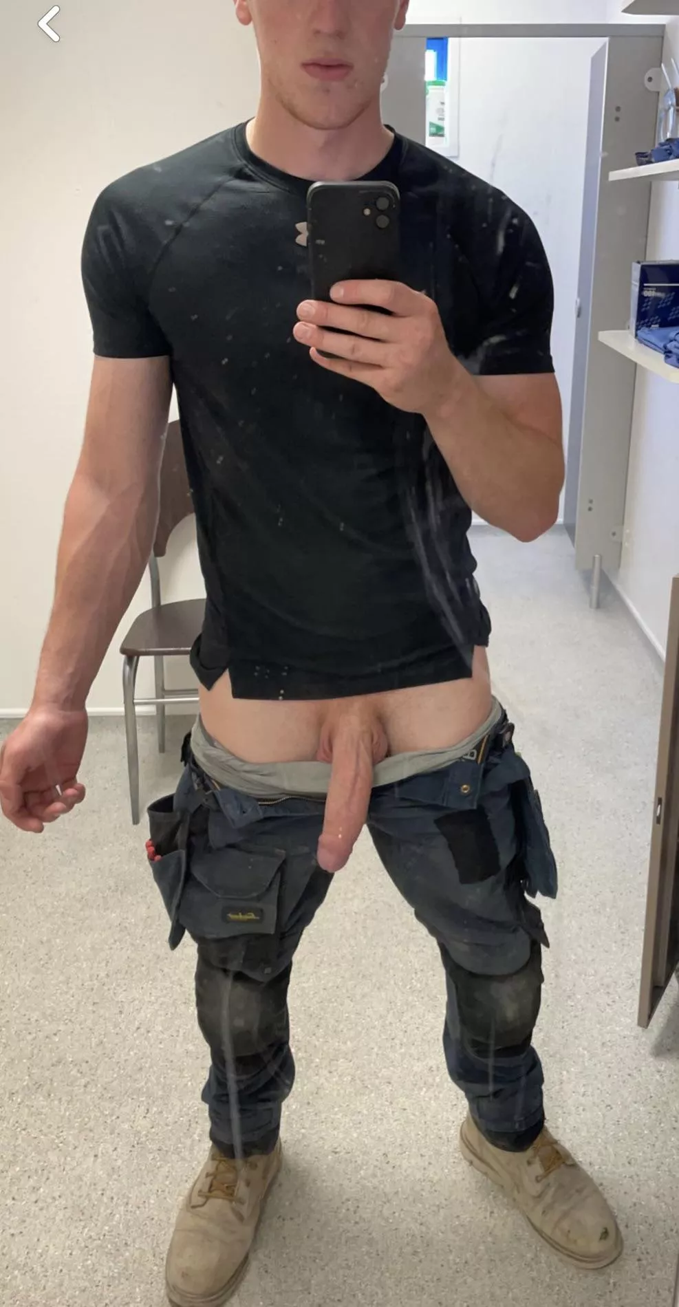 The mirror might be dirty but so am I👀👀