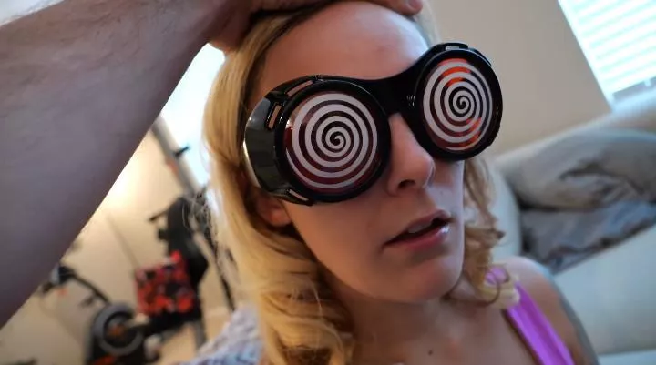 Alisha been controlled by the glasses