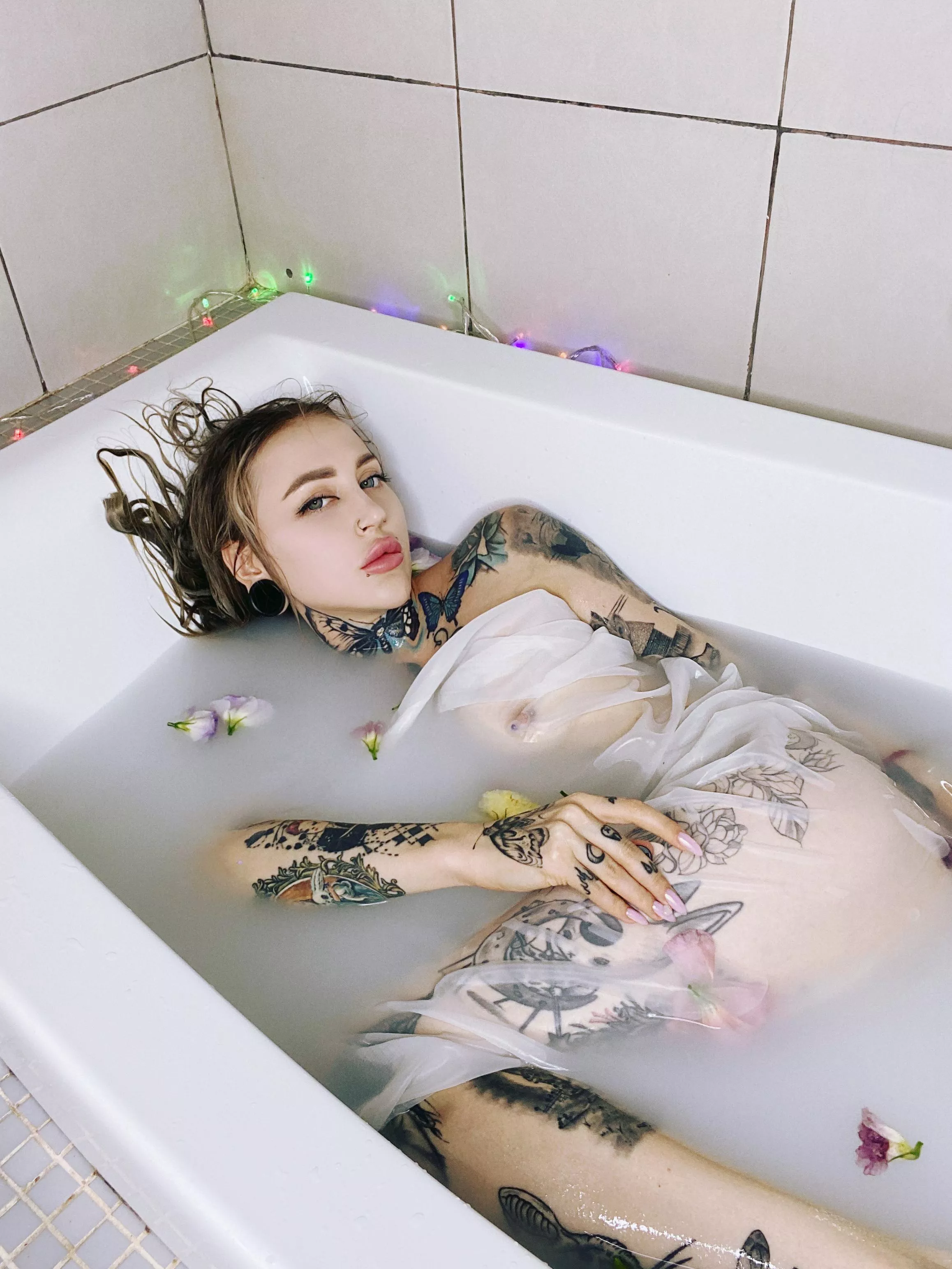 breed me and cum on me 😇