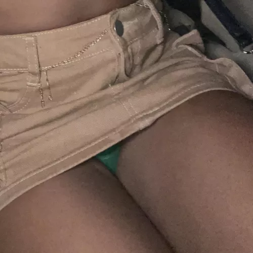 Green is my favorite color 😝