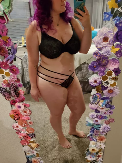 Hope yall have a great hump day ❤️💋(f)