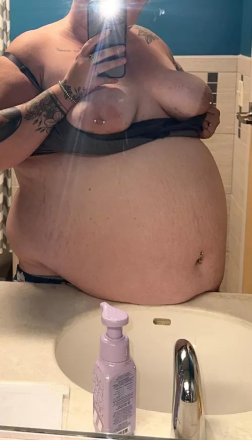 I am sooo bloated 🥵🥵🥵