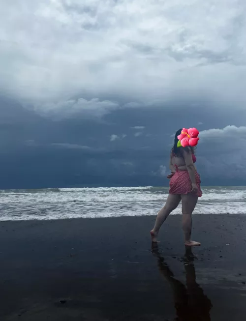 I need a tall and strong bwc to come use my latina body