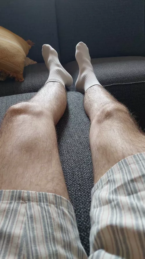 Looking for submissive guys! 25y (check comment to find me)