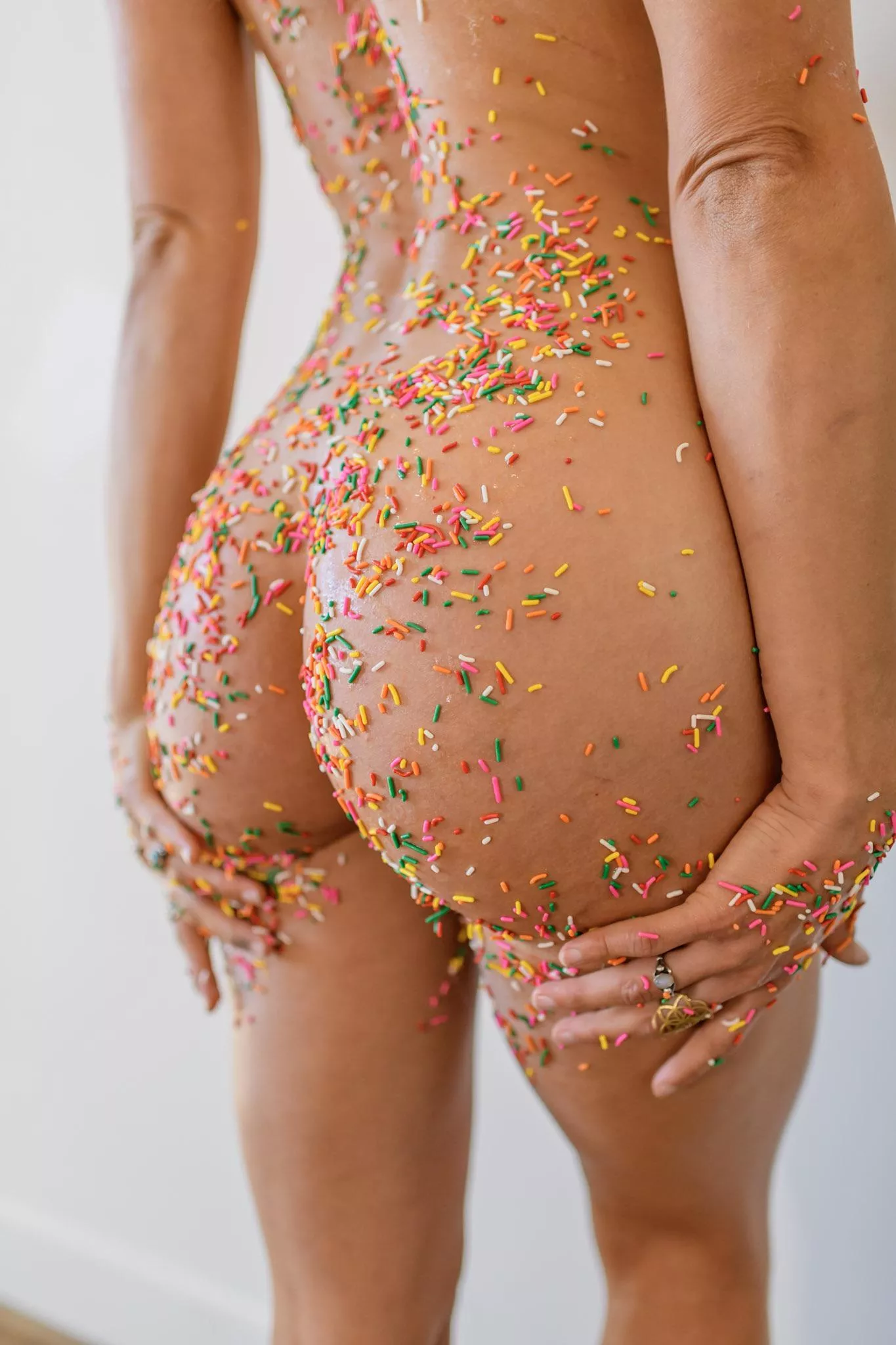 Looking like a sweet little treat :)