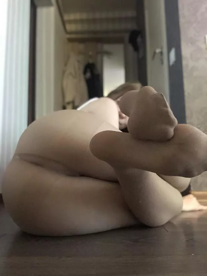 My feet are primed for licking and sucking oc