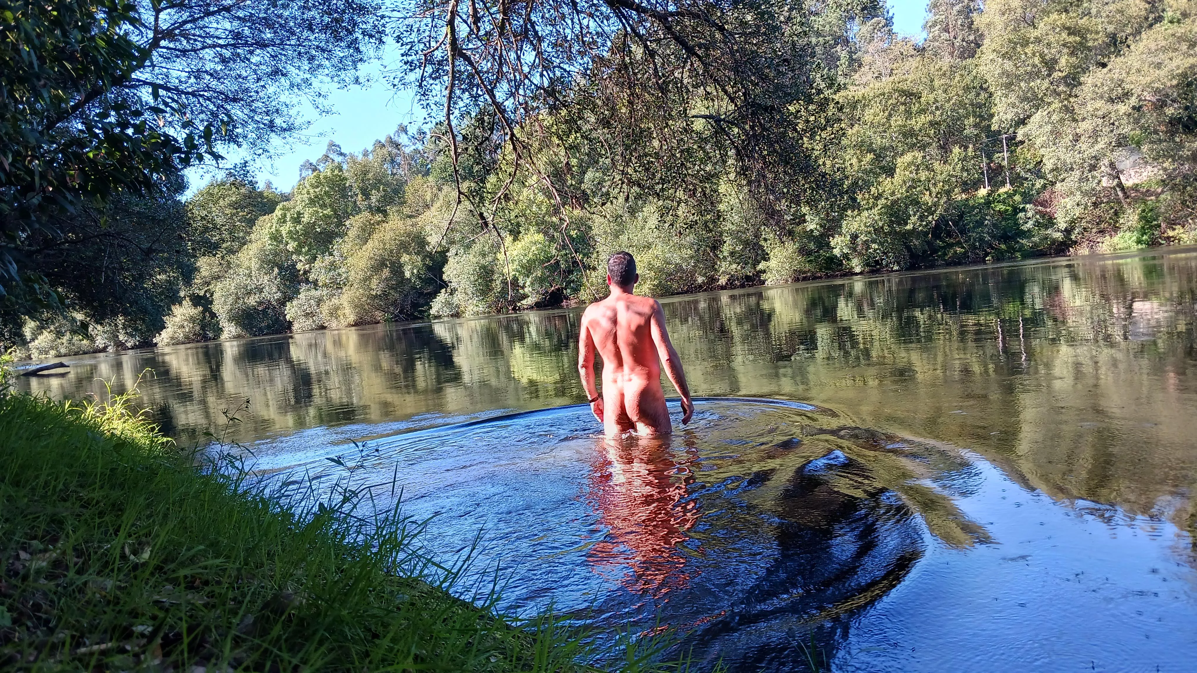 Nudist river life refreshing