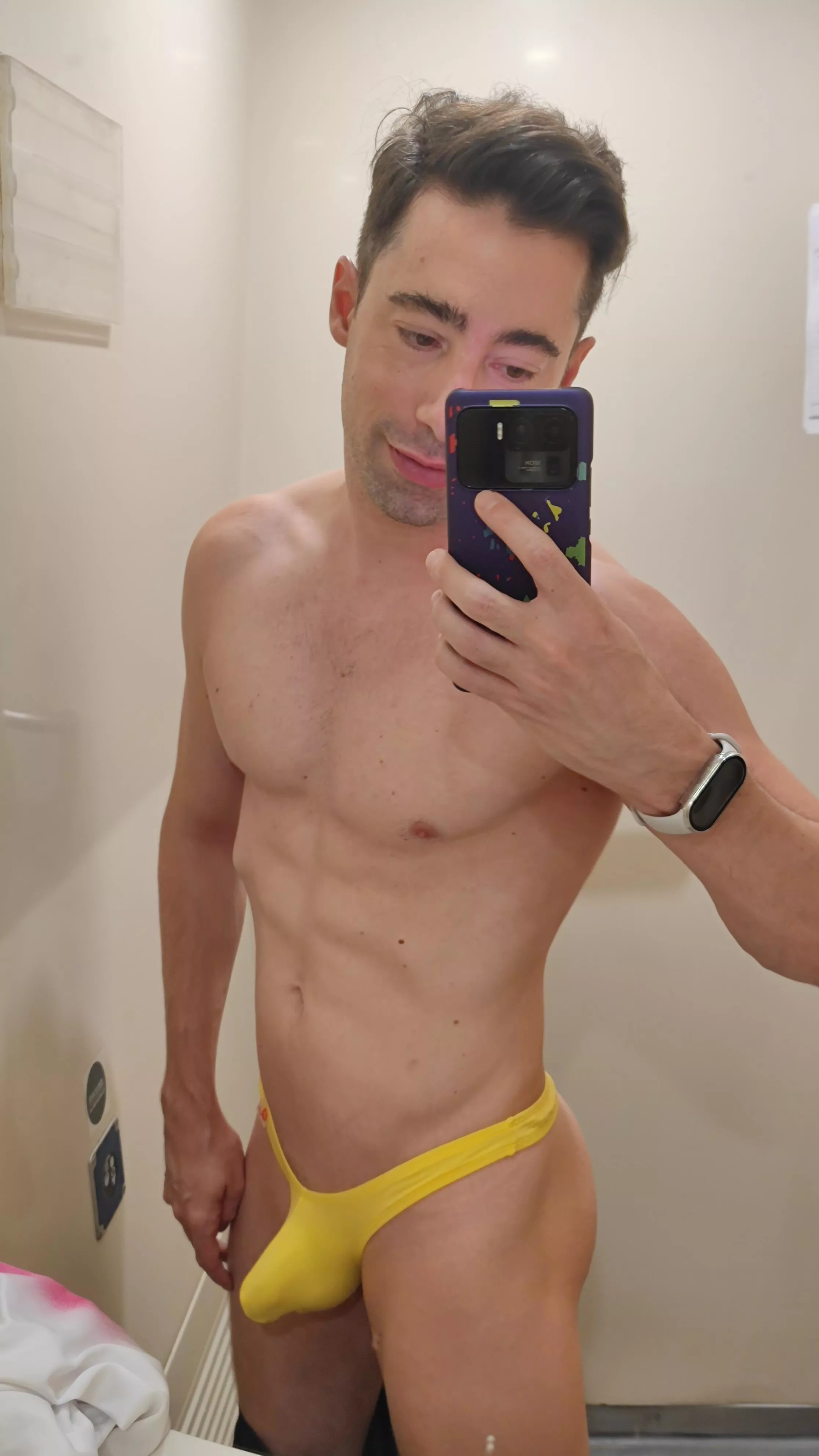 On the train in my 🟡thong