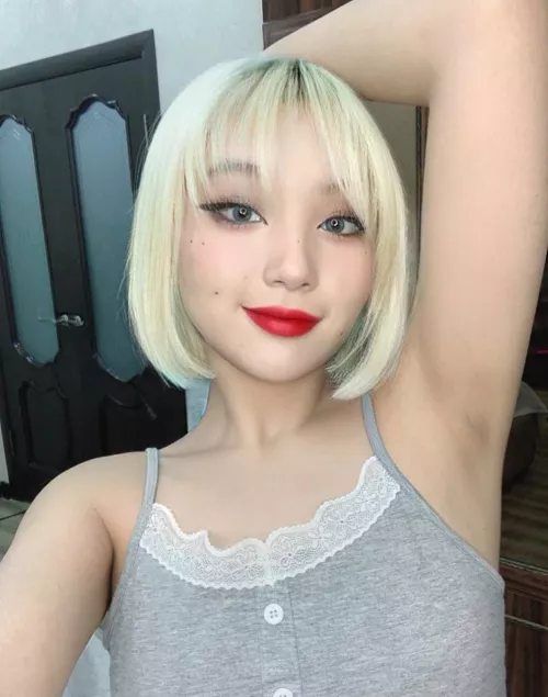 Perfectly smooth armpits just for you