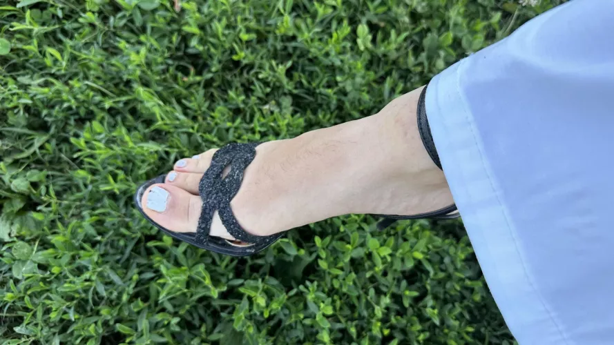 POV: I'm showing you where I'd like to have a massage F19