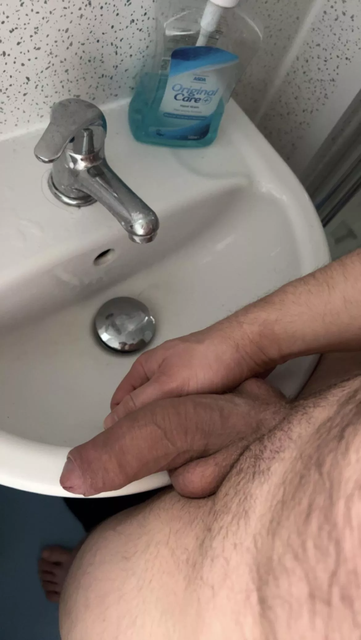 Small sink or?