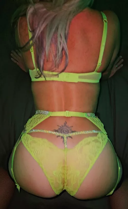 VS Very Sexy Shine in Limelight