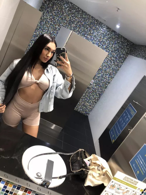 Would you date me if i wanted to peg every day ?