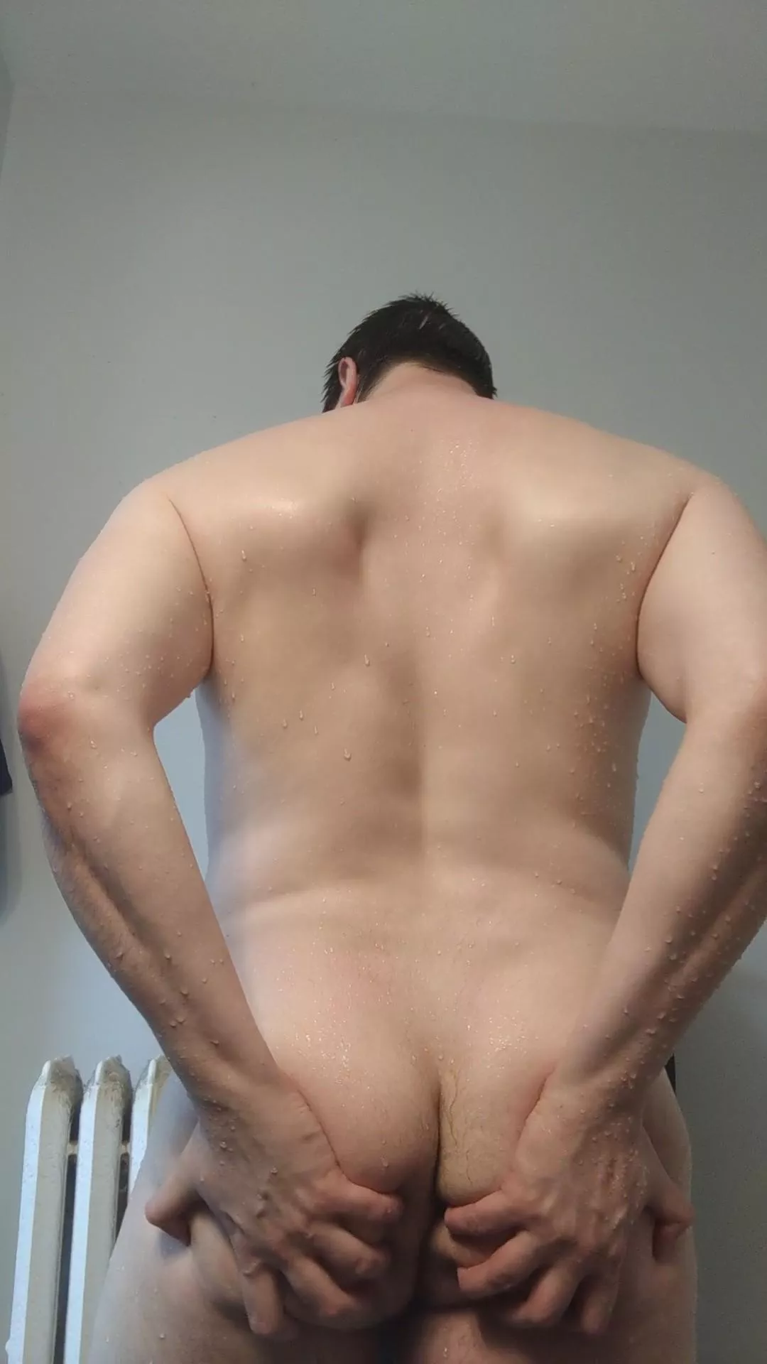 Any ladies like a man ass?