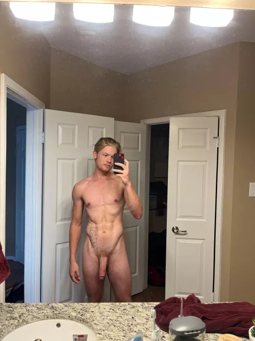 Do you like bathroom selfies?