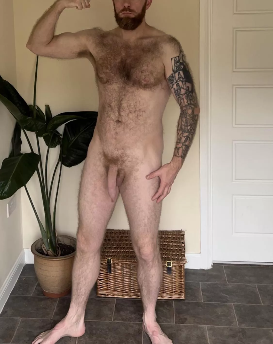 Happy Friday Eve! Let’s celebrate by getting naked together!