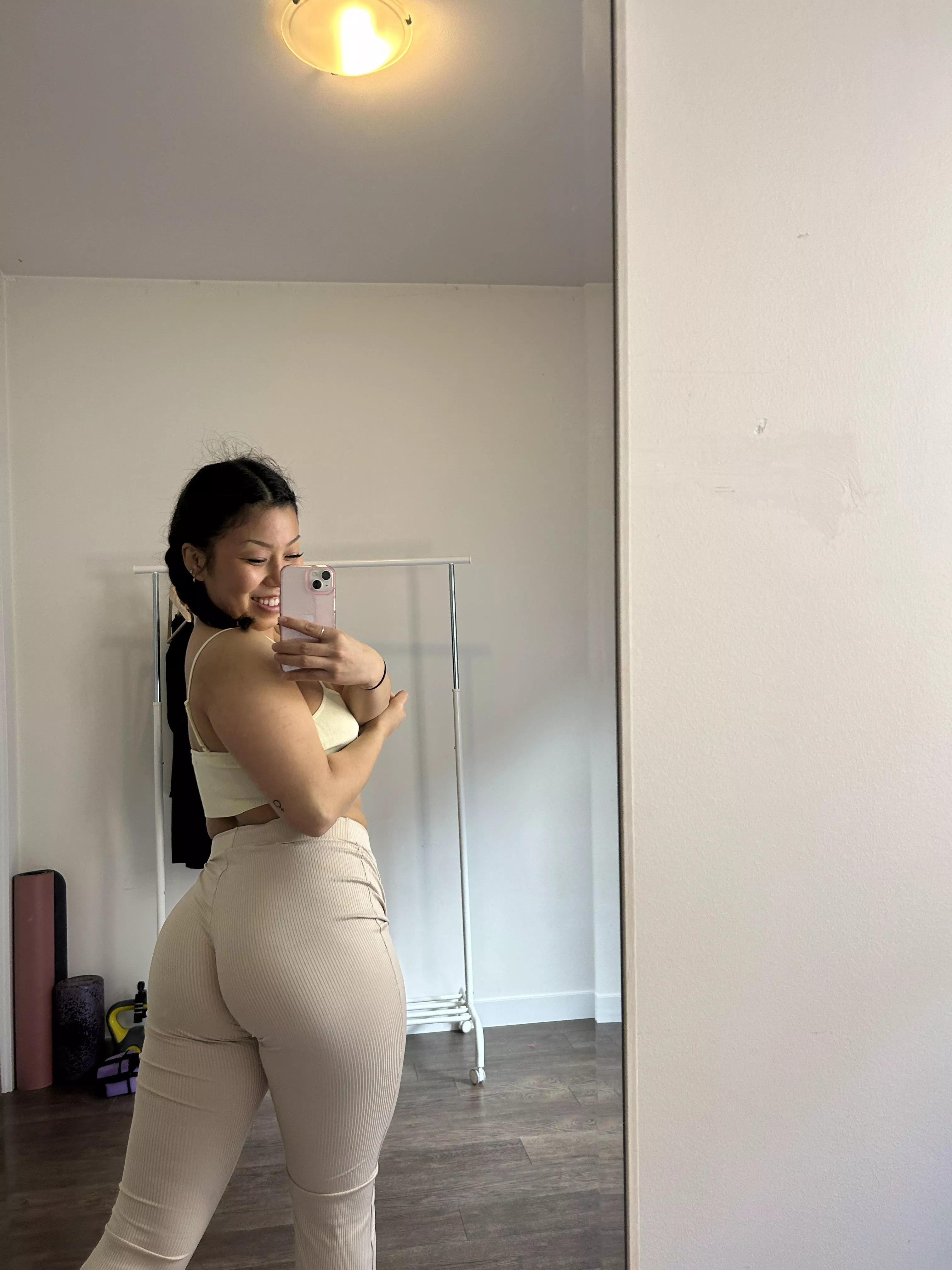 Hi neighbour! what do you think of these pants