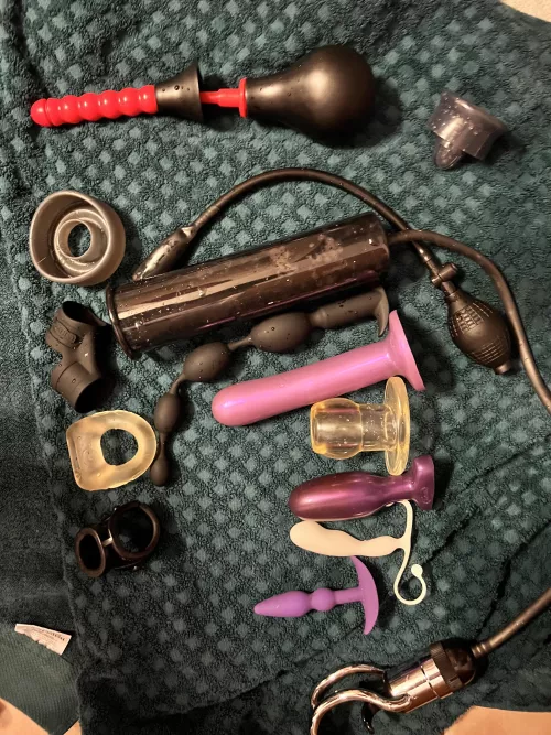 I think it’s safe to say I really like sex toys- anyone want to see them in action ?