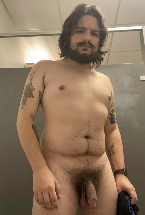 it’s a shame that i’ve gotta cover this up at work 😪