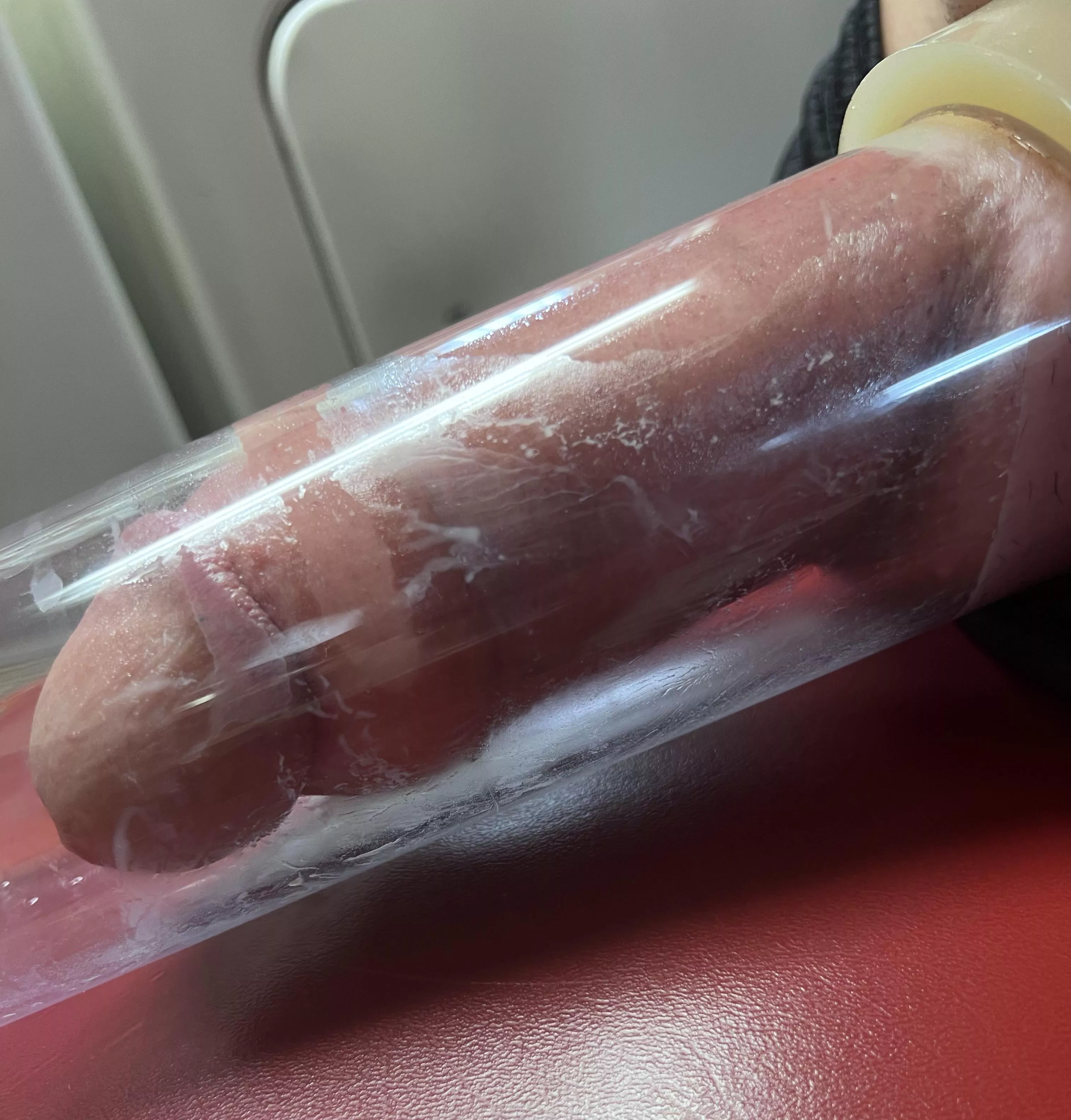 Started to cum, kept pumping.