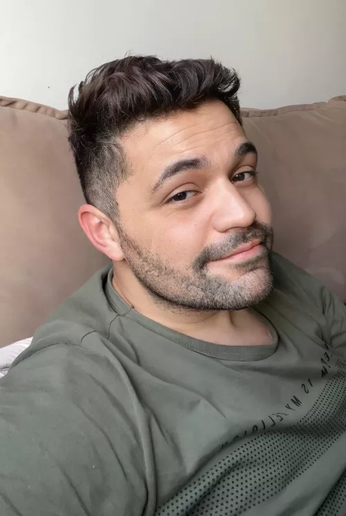 Stopping by to say hi guys