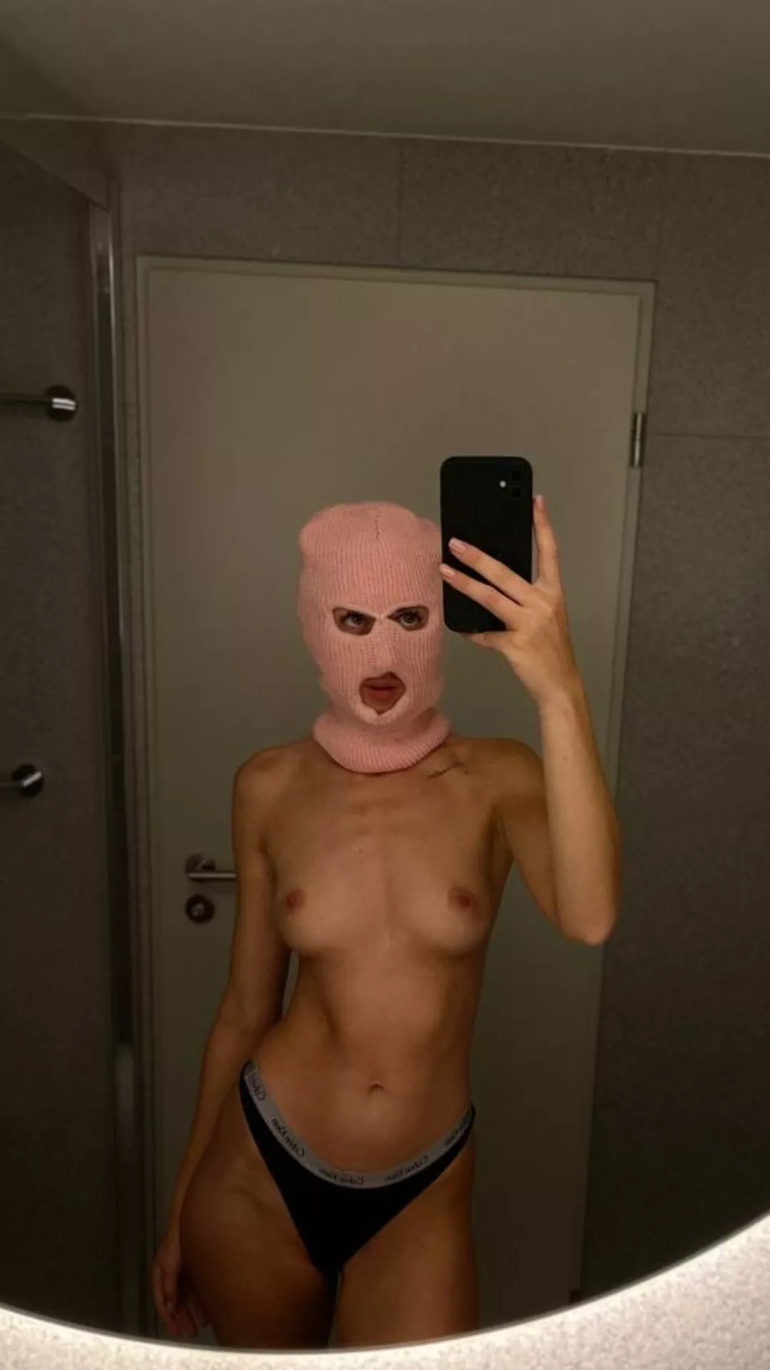 Would you accept nudity from a 19-year-old famous model?