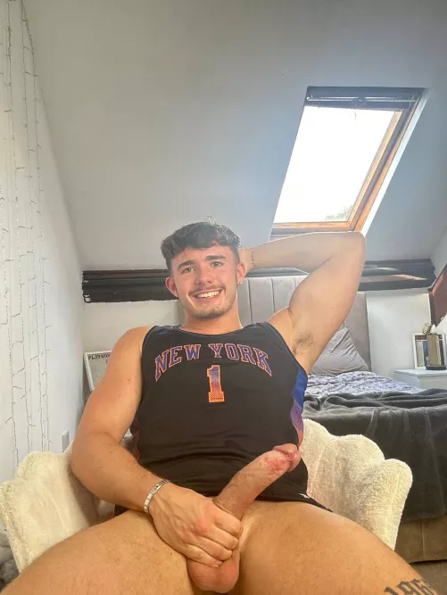 A few people said they wanted to see more of me, so here I am😘