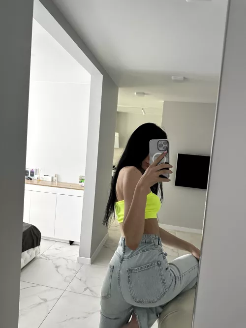 Ahley (@ashleyirvin ) [OnlyFans]