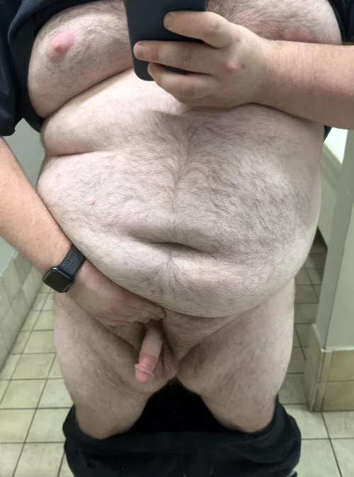Anyone wanna give a big guy like me some attention?