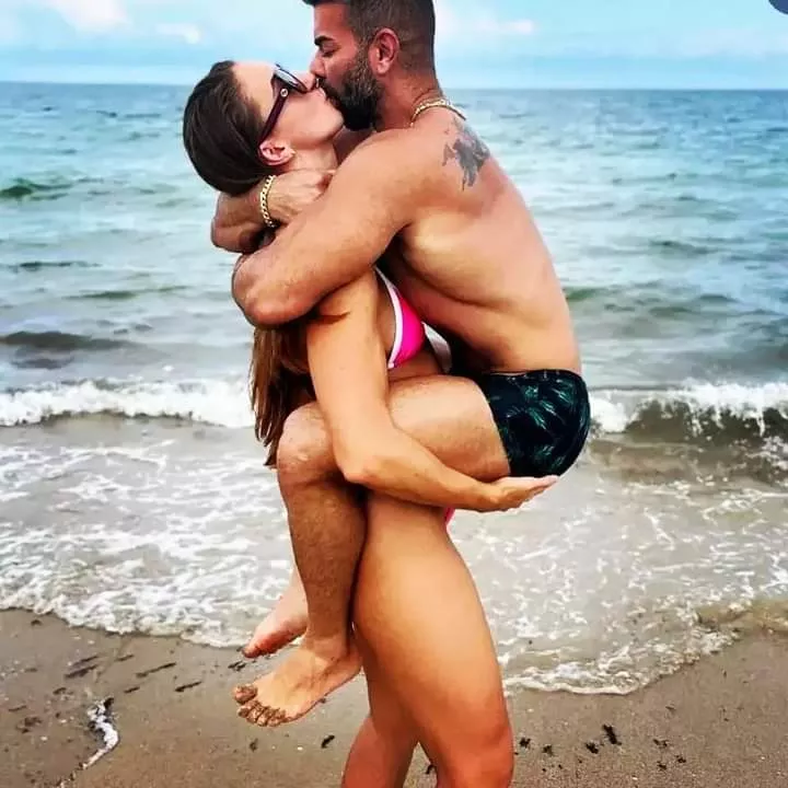 Best beach kiss