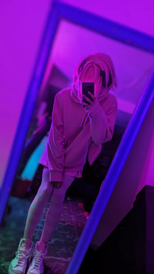 I'm so lonely ngl...