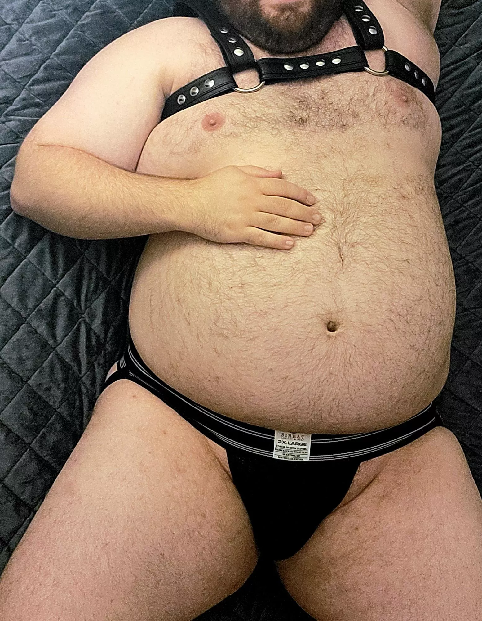 Anyone wanna climb on top, bury your face in my armpit, and rut against each other till we're drenched in cum and sweat??