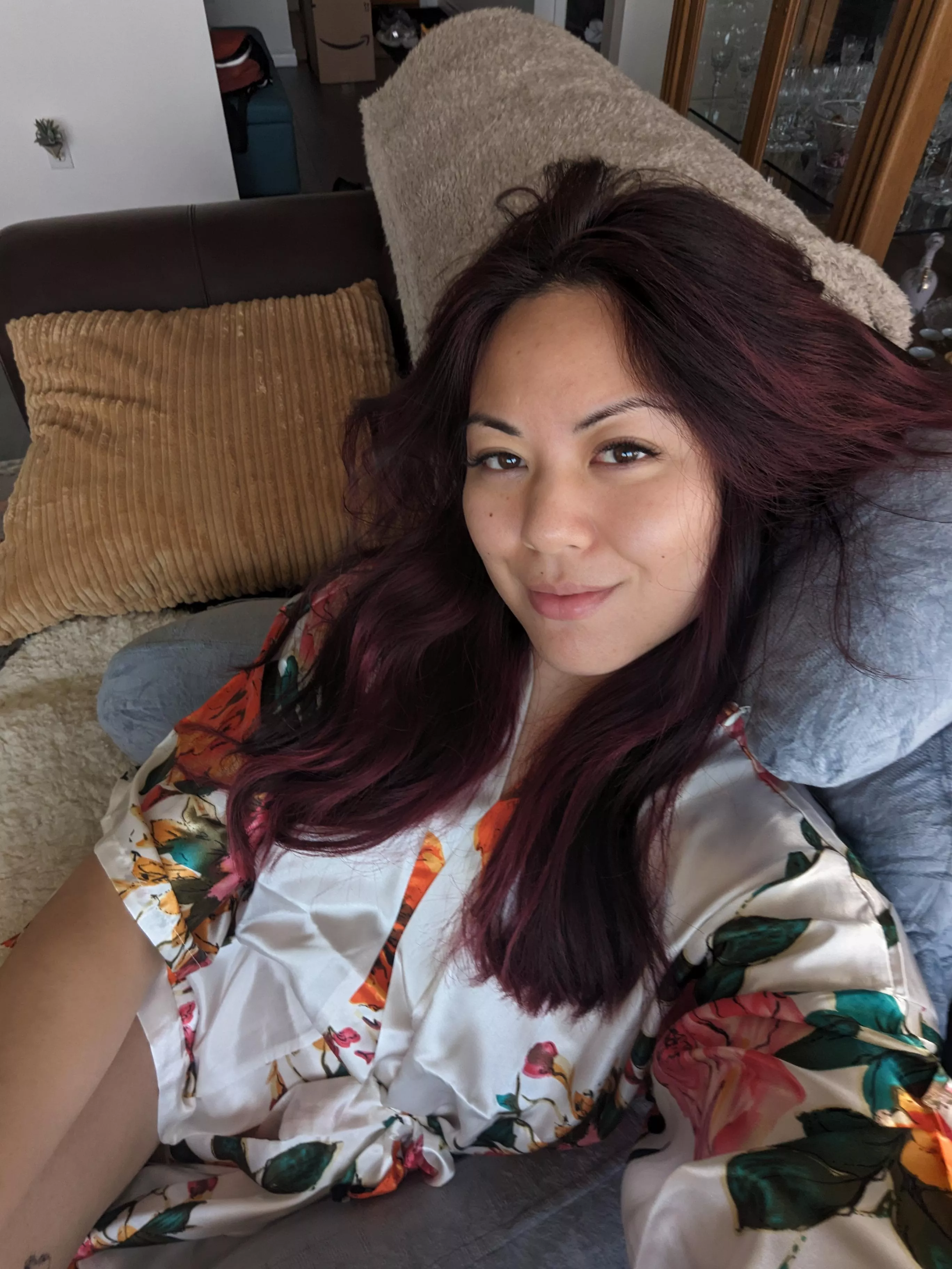 Appreciating this lazy start to my Saturday [f]