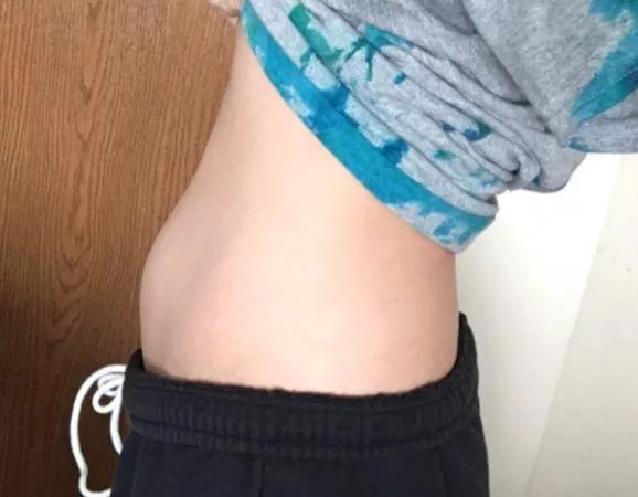 Do you guys like early bumps? I'm so petite, I'm already showing!