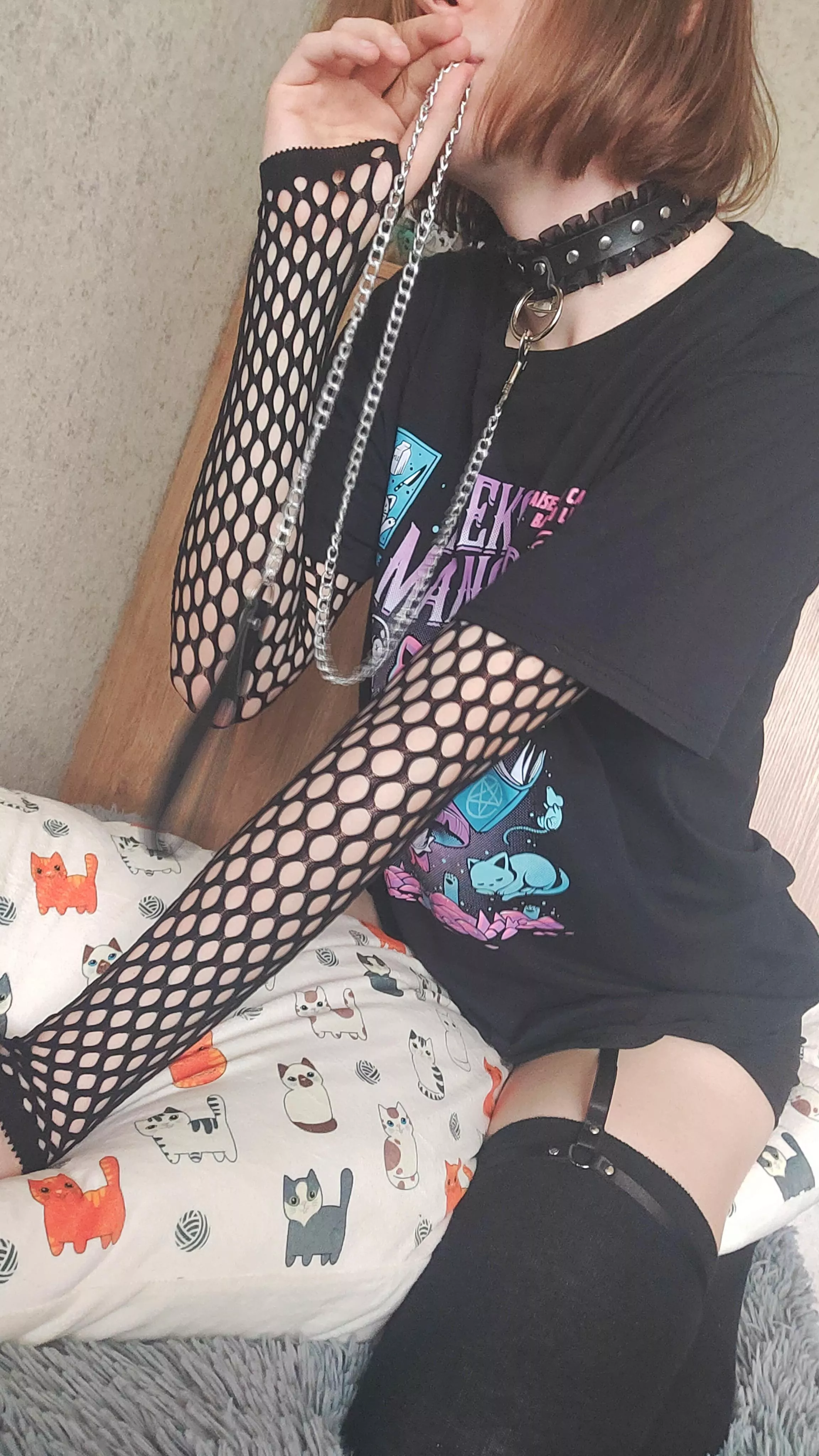 Do you like my body pillow? Nyaaa~ :3