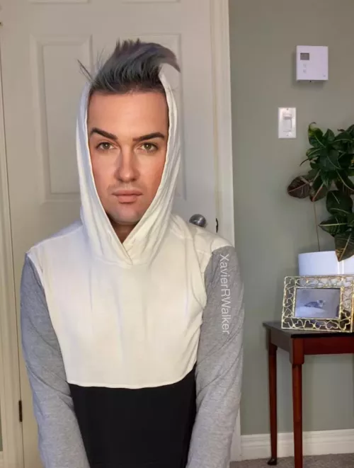 Friday night game night! What you doing 🥰