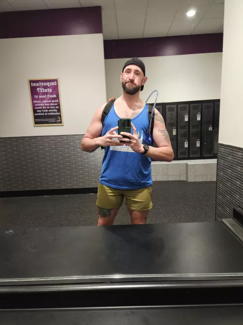 Happy Saturday beautiful! You're going to have a great day!! I can feel it!