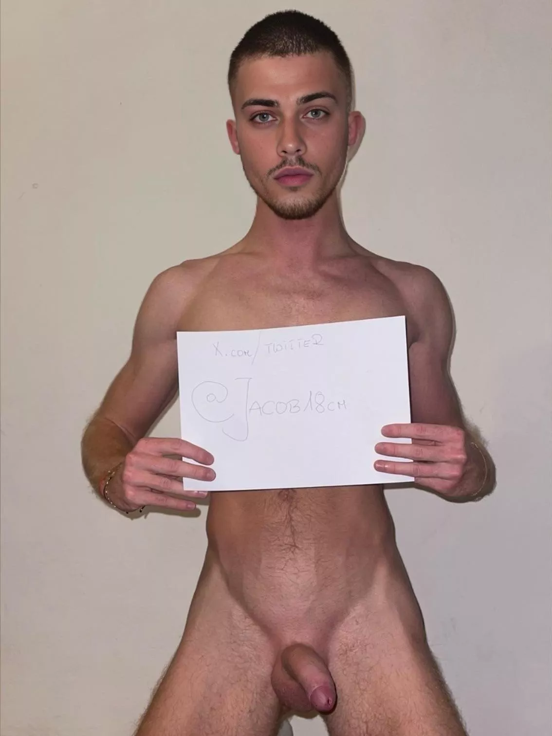 Hello;) I just started my 🐦 where I wanna fully expose myself🩵 Jacob18cm