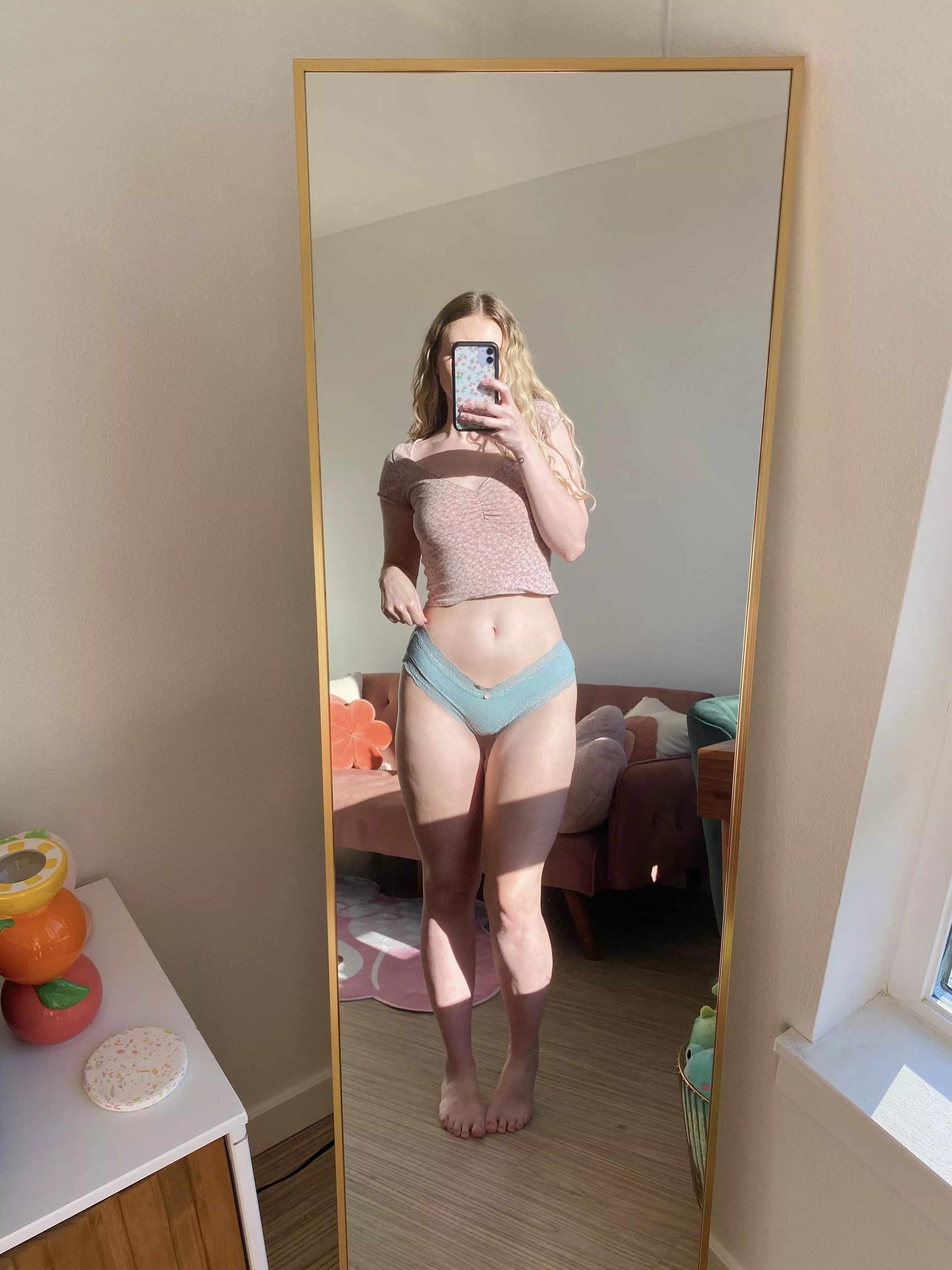 i feel so good in just a crop top and panties [f]