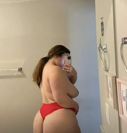 I think I look good in red