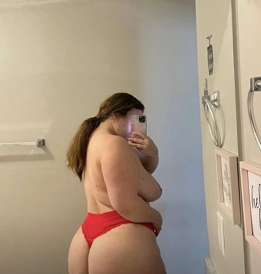 I think I look good in red