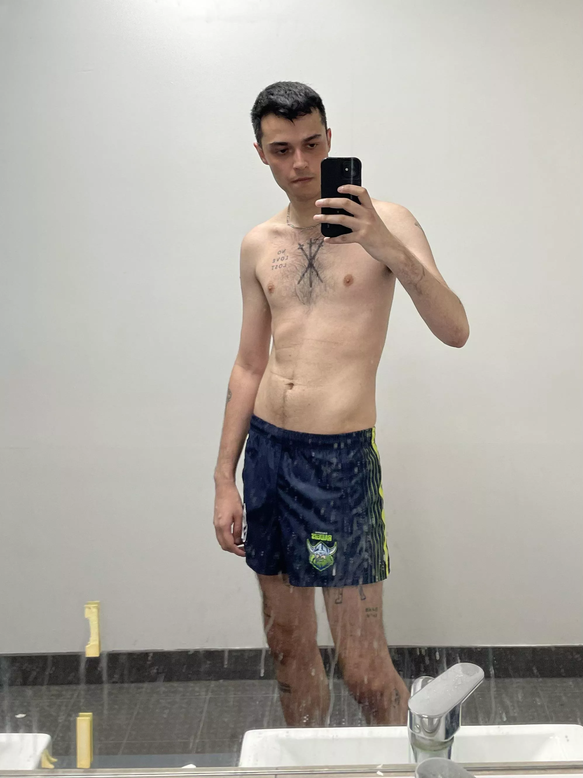 it’s just soap on the mirror I swear 💦