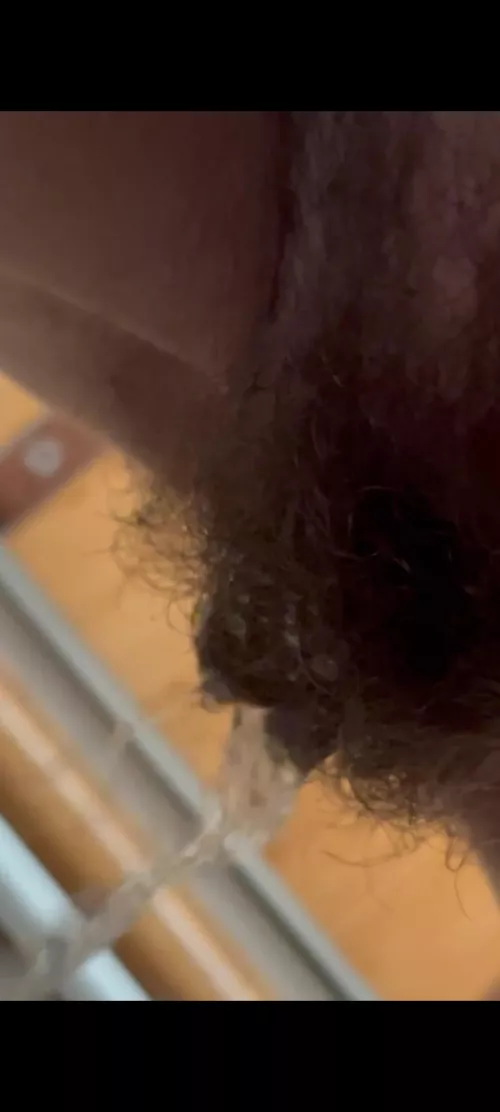 My fiance [f27] don't think anyone would like to see her pee, help me prove her wrong