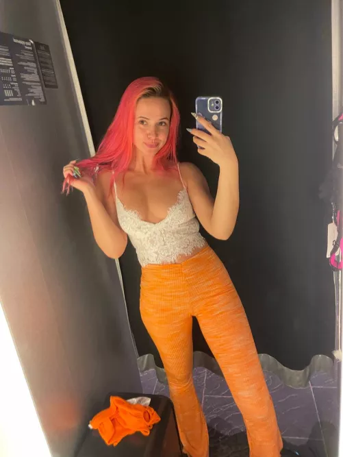 So cute top, i think i should buy it